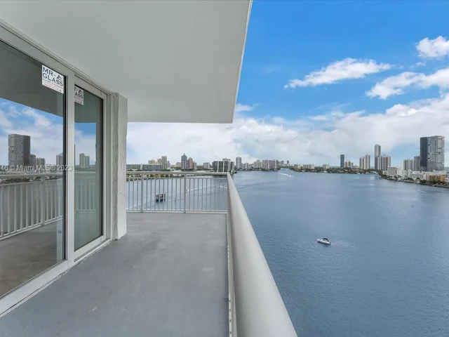 301 174th St # 1818, Sunny Isles Beach FL 33160