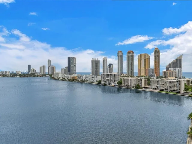 301 174th St # 1818, Sunny Isles Beach FL 33160