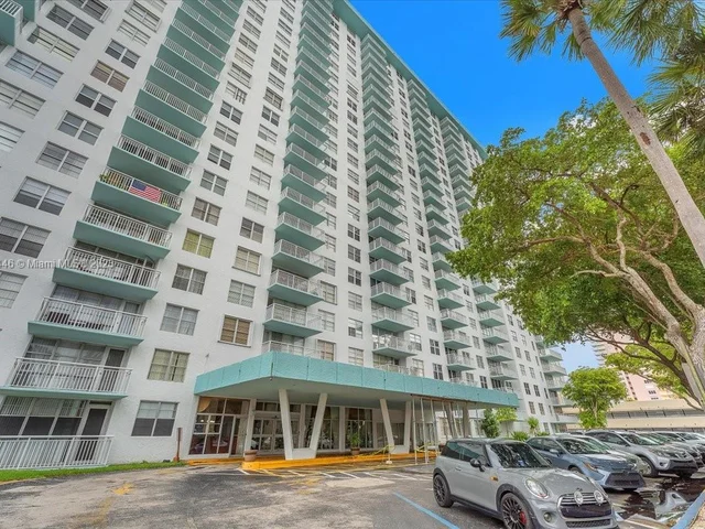 301 174th St # 1818, Sunny Isles Beach FL 33160
