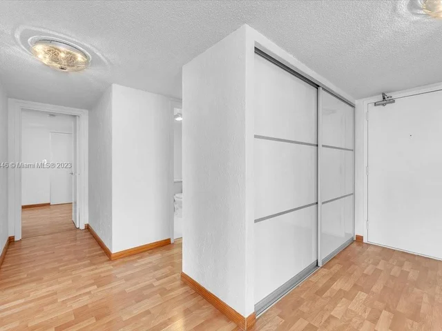 301 174th St # 1818, Sunny Isles Beach FL 33160