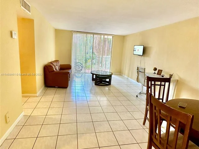 8511 NW 8th St # 5, Miami FL 33126