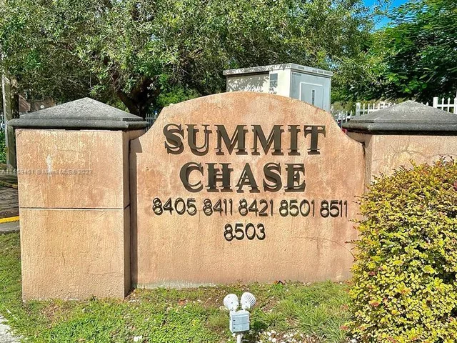 8511 NW 8th St # 5, Miami FL 33126