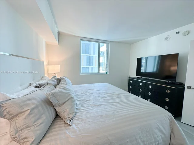 55 SE 6th St # 1601, Miami FL 33131