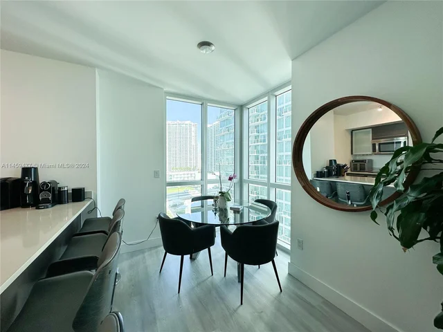 55 SE 6th St # 1601, Miami FL 33131