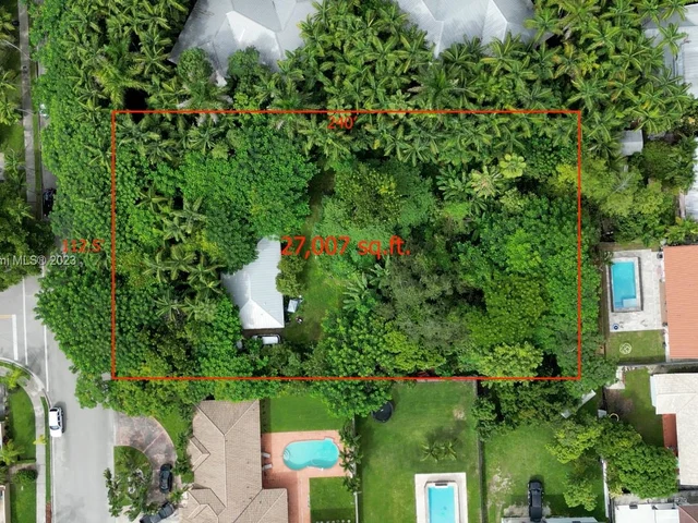 9055 SW 158th St, Palmetto Bay FL 33157