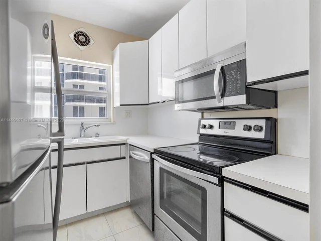 4747 Collins Ave # 708, Miami Beach FL 33140