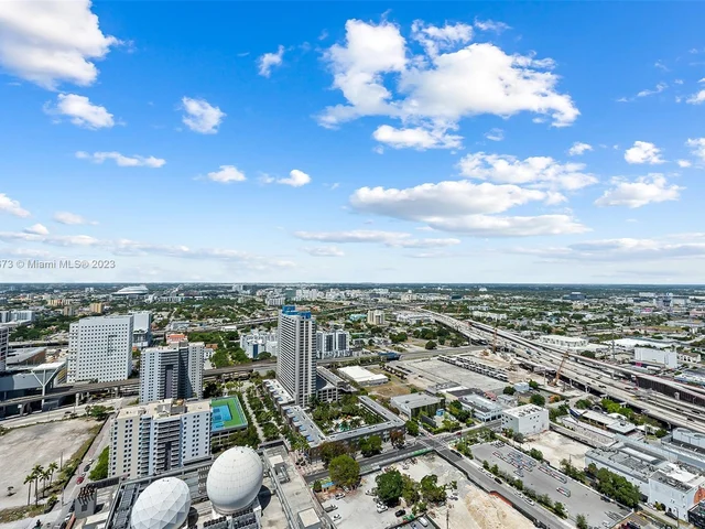 851 NE 1st Ave # 3508, Miami FL 33132