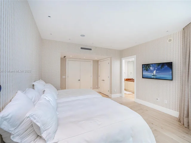 10225 Collins Ave # 604, Bal Harbour FL 33154