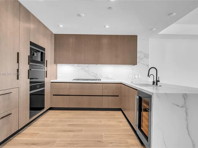 1116 N Ocean Blvd # 501, Pompano Beach FL 33062