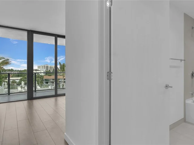 1116 N Ocean Blvd # 501, Pompano Beach FL 33062