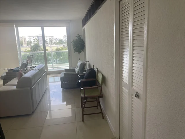 1000 West Ave # 330, Miami Beach FL 33139