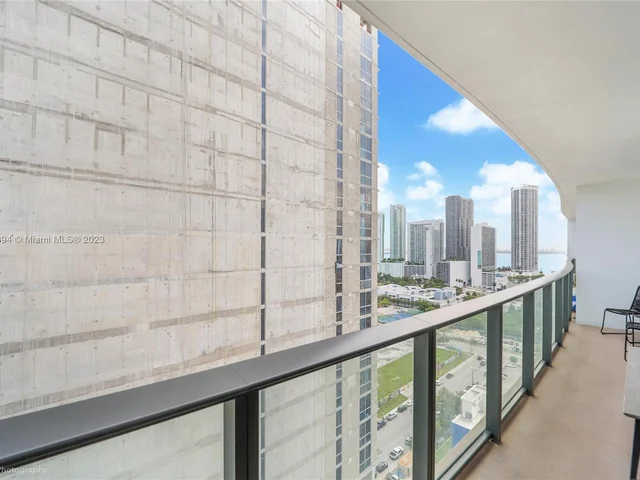 1600 NE 1st Ave # 2018, Miami FL 33132