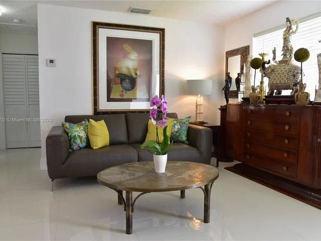 1339 W 83rd St, Hialeah FL 33014