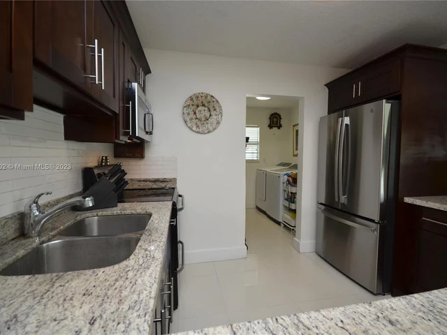 1339 W 83rd St, Hialeah FL 33014