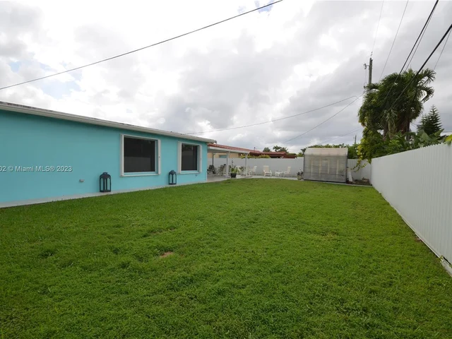 1339 W 83rd St, Hialeah FL 33014