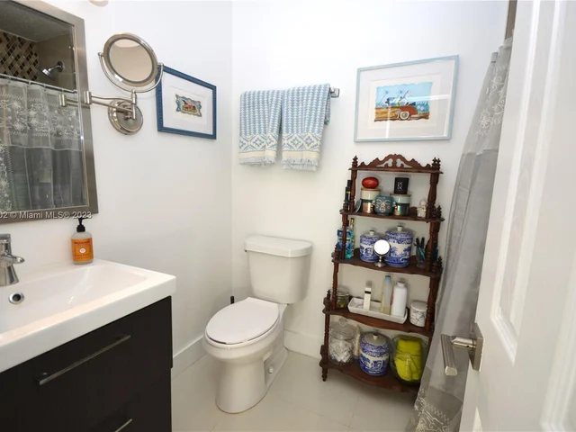 1339 W 83rd St, Hialeah FL 33014