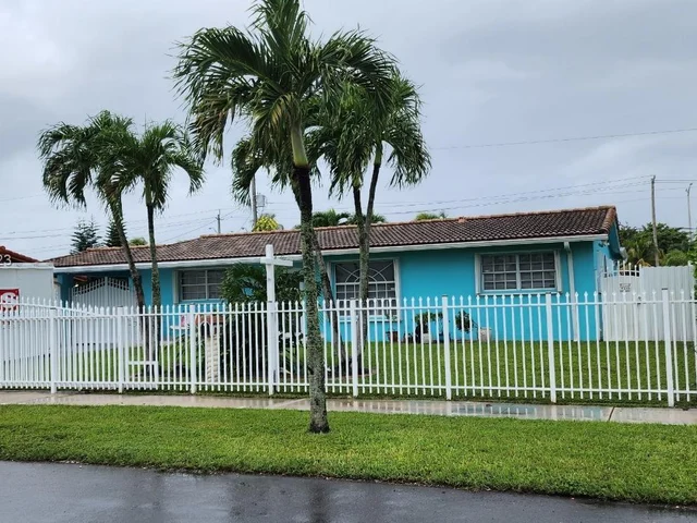 1339 W 83rd St, Hialeah FL 33014