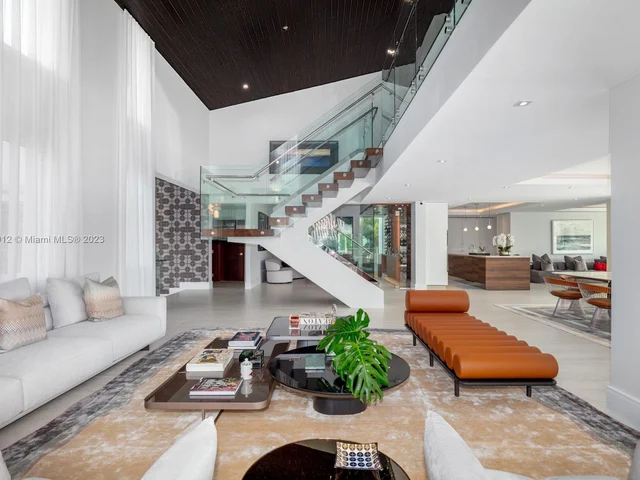 6819 Sunrise pl, Coral Gables FL 33133