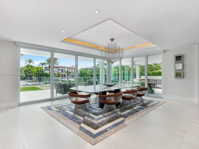 6819 Sunrise pl, Coral Gables FL 33133