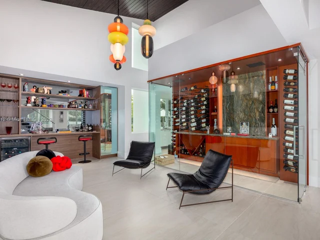 6819 Sunrise pl, Coral Gables FL 33133