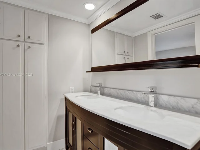 620 W Palmetto Park Rd, Boca Raton FL 33486