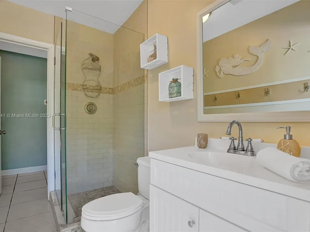 2211 NE 61st Ct, Fort Lauderdale FL 33308