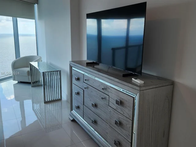 17001 Collins Ave # 3705, Sunny Isles Beach FL 33160