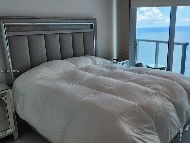 17001 Collins Ave # 3705, Sunny Isles Beach FL 33160