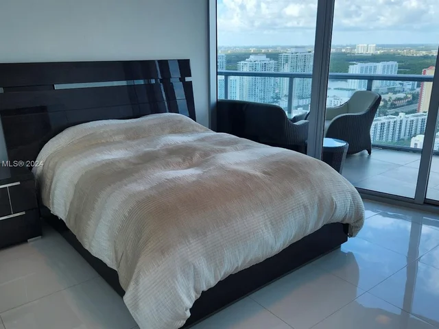 17001 Collins Ave # 3705, Sunny Isles Beach FL 33160