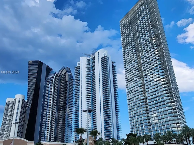 17001 Collins Ave # 3705, Sunny Isles Beach FL 33160
