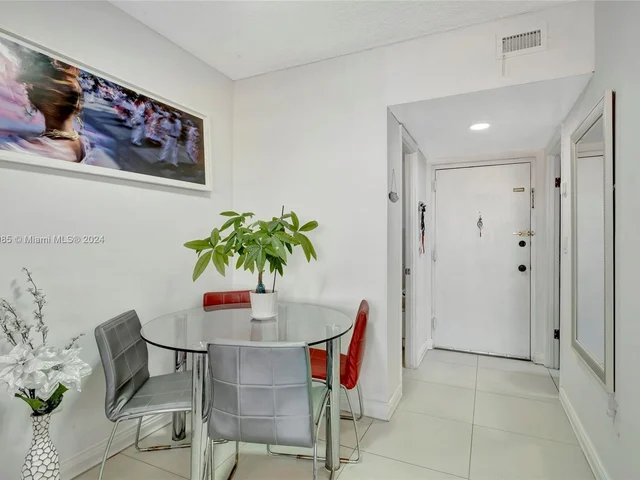 300 NW 42nd Ave # 802, Miami FL 33126