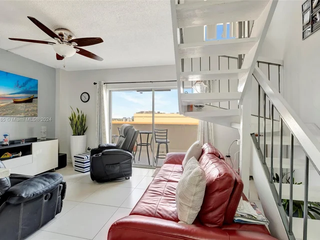 300 NW 42nd Ave # 802, Miami FL 33126