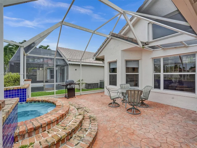 17931 SW 27th St, Miramar FL 33029