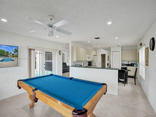 17931 SW 27th St, Miramar FL 33029