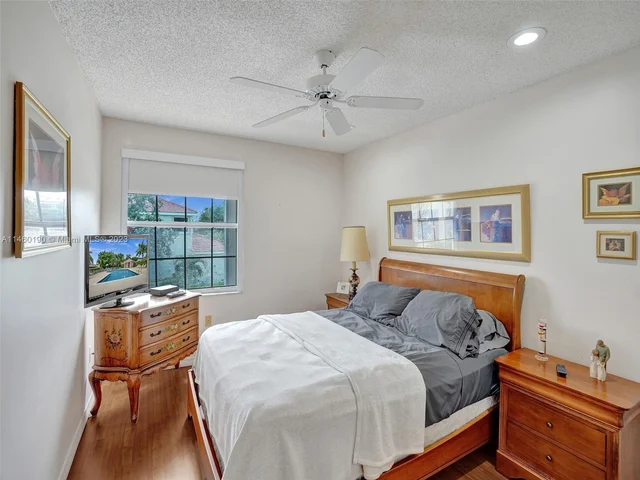 17931 SW 27th St, Miramar FL 33029