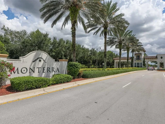 3725 NW 85th Ter, Cooper City FL 33024