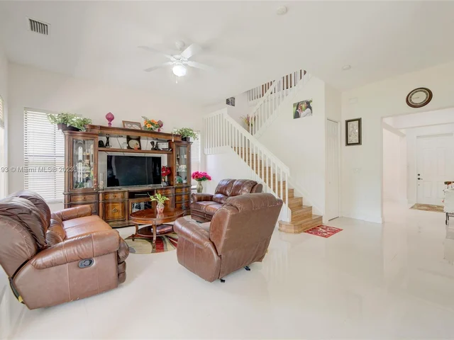 3725 NW 85th Ter, Cooper City FL 33024