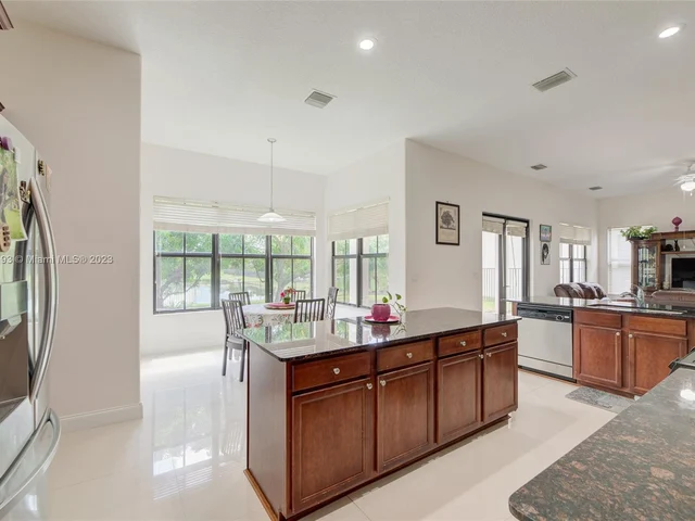 3725 NW 85th Ter, Cooper City FL 33024