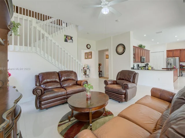 3725 NW 85th Ter, Cooper City FL 33024