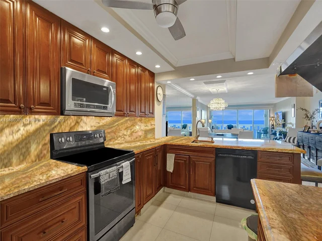 1012 N Ocean Blvd # 407, Pompano Beach FL 33062