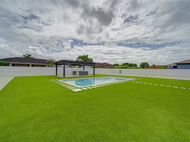 32333 SW 205th Ave, Homestead FL 33030