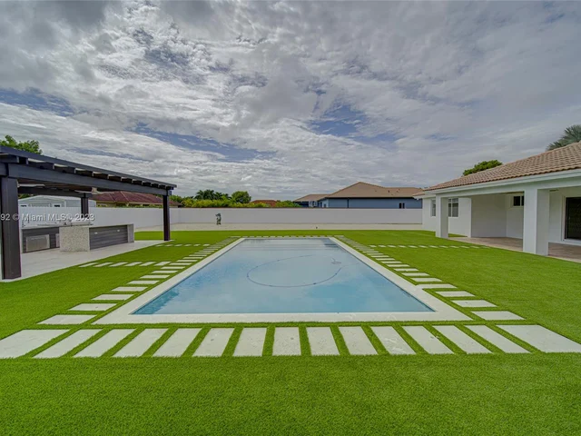 32333 SW 205th Ave, Homestead FL 33030