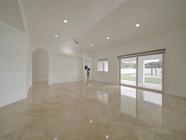 32333 SW 205th Ave, Homestead FL 33030