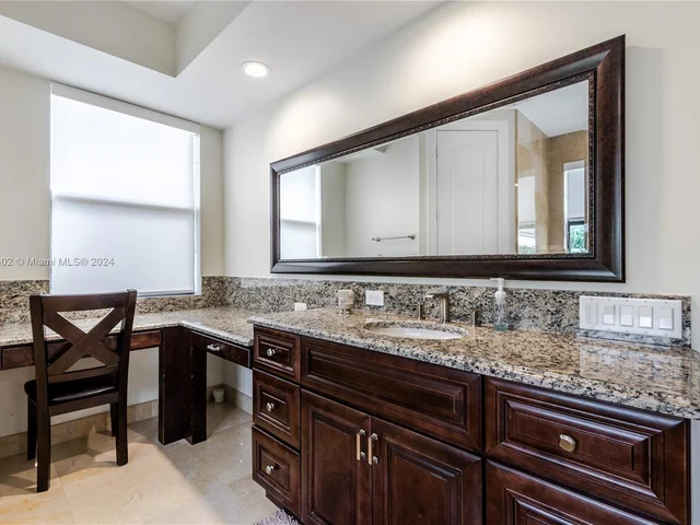 169 SE Wavecrest Way, Boca Raton FL 33432