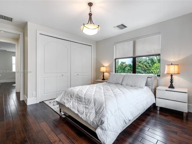 169 SE Wavecrest Way, Boca Raton FL 33432