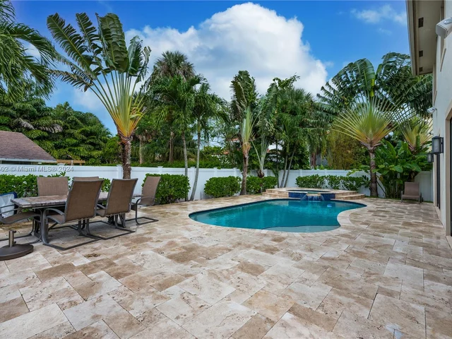169 SE Wavecrest Way, Boca Raton FL 33432