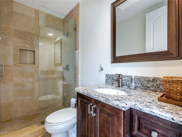 169 SE Wavecrest Way, Boca Raton FL 33432