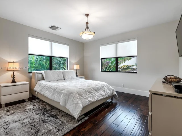 169 SE Wavecrest Way, Boca Raton FL 33432