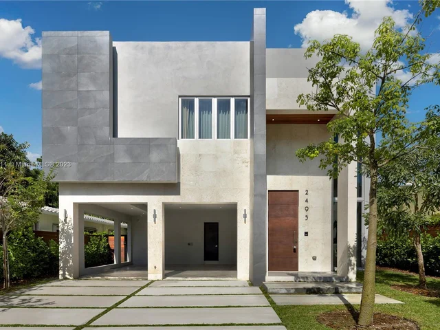 2495 Trapp Ave, Miami FL 33133