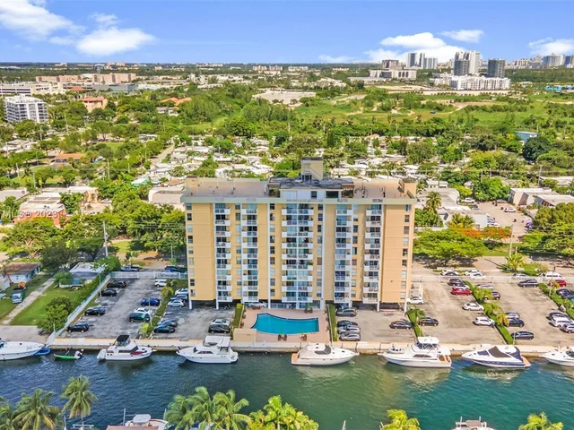 2000 NE 135th St # 611, North Miami FL 33181